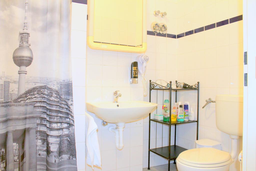 Pension Central Hostel Berlin Extérieur photo