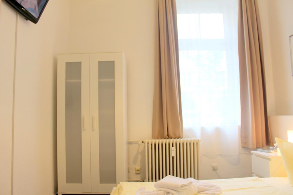 Pension Central Hostel Berlin Extérieur photo